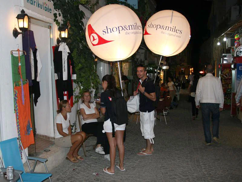 İstanbul yürüyen markalar reklamı